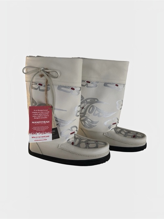 Manitobah Mukluks Shoes - Cream Manitobah Mukluk Boots with Heminbird & Flower Silver Accent
